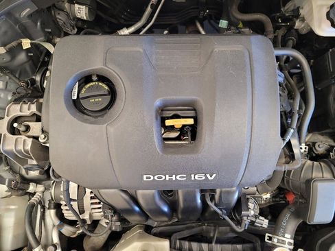 Used 2017 Hyundai Elantra SE FWD image 30