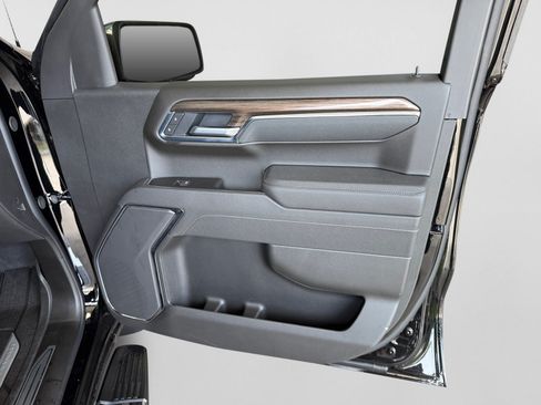 New 2026 Chevrolet Silverado 1500 LT w/ Safety Package RWD image 14