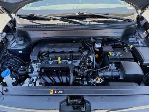 Used 2022 Hyundai Venue SEL w/ Cargo Package FWD image 28
