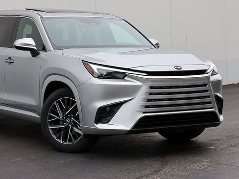 New 2026 Lexus TX 350 AWD image 2