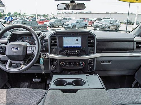 Used 2023 Ford F150 XLT AWD/4WD image 5