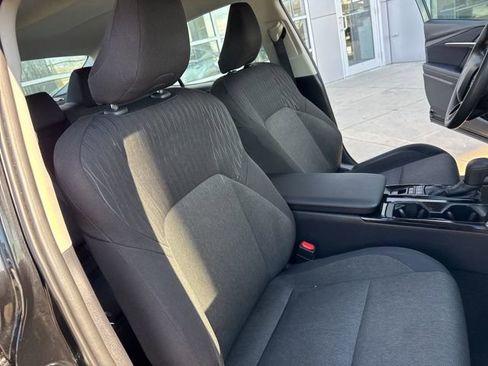 Used 2025 Toyota Camry LE image 30