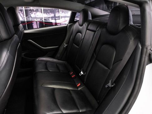 Used 2020 Tesla Model 3 Standard Range Plus image 38