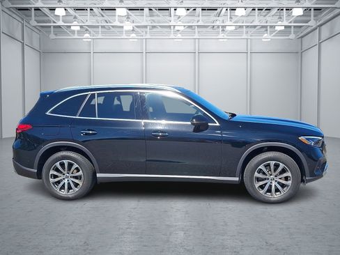 Used 2026 Mercedes-Benz GLC 300 4MATIC Coupe image 7