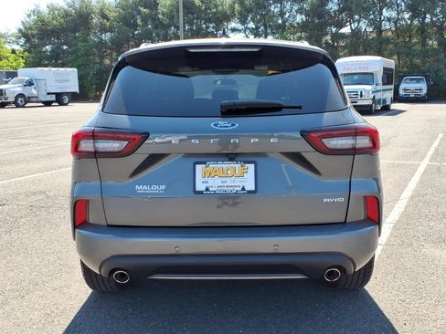 Certified 2023 Ford Escape ST-Line Select w/ Tech Pack #2 AWD/4WD image 5