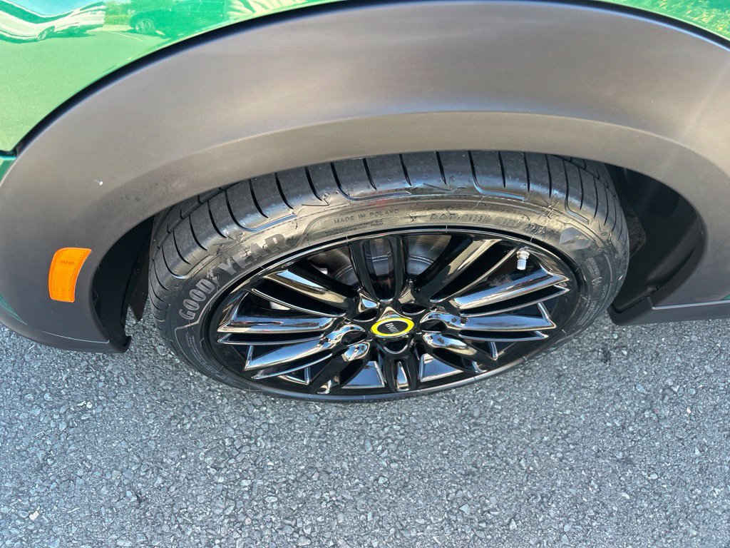 Used 2024 MINI Cooper SE FWD image 10