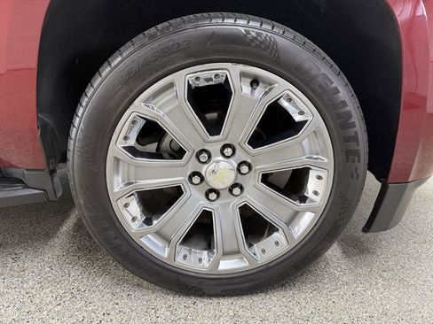 Used 2017 Chevrolet Suburban LS AWD/4WD image 41