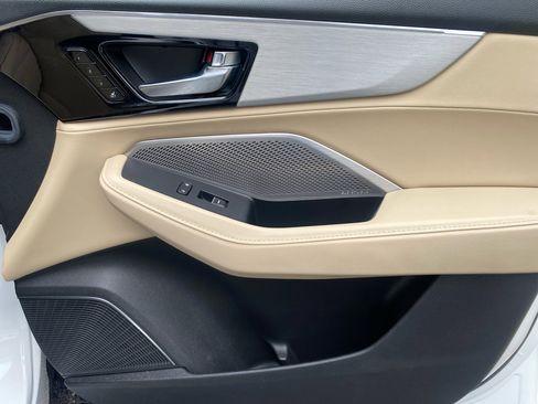 Used 2024 Acura MDX SH-AWD w/ Technology Package image 31