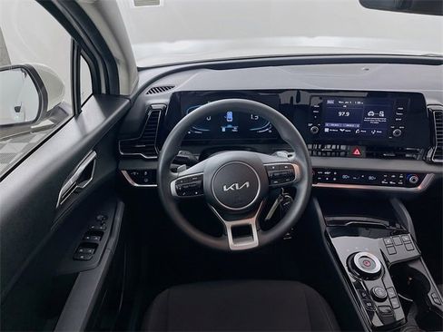 Used 2024 Kia Sportage LX image 22