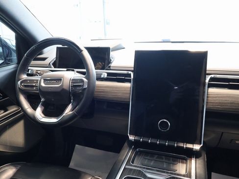 Used 2024 GMC Sierra EV Denali image 30