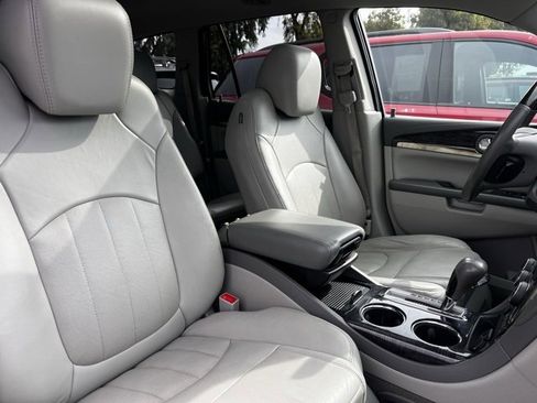 Used 2017 Buick Enclave Leather image 29