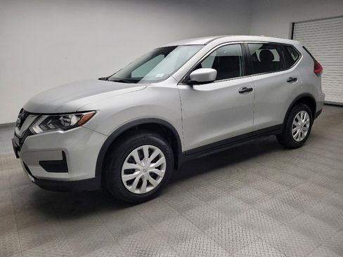Used 2017 Nissan Rogue S AWD/4WD image 2