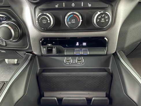 Used 2023 RAM 1500 Big Horn AWD/4WD image 6