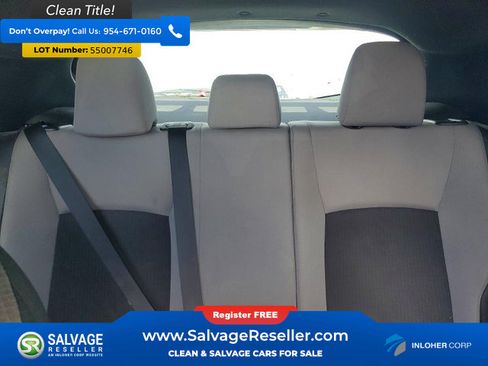 Used 2019 Toyota C-HR XLE FWD image 13