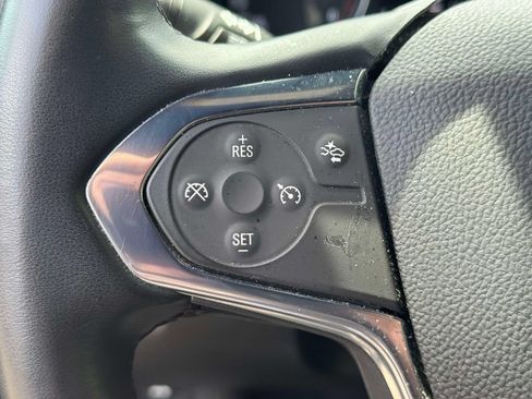 Used 2023 Chevrolet Traverse LT FWD image 20