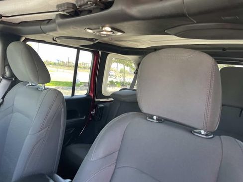Used 2022 Jeep Wrangler Unlimited Sport AWD/4WD image 22