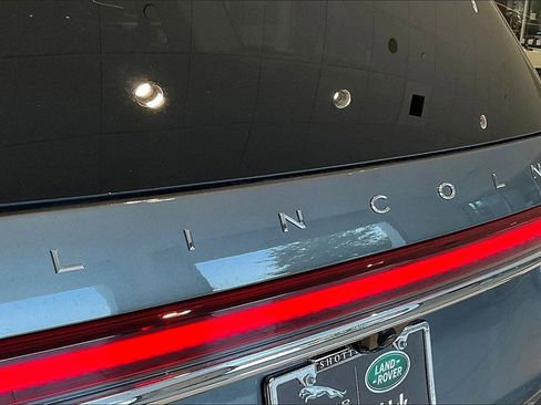 Used 2024 Lincoln Aviator Reserve w/ Equipment Group 201A image 8