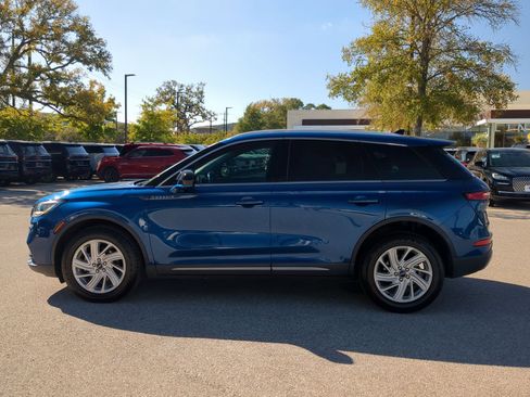 Used 2021 Lincoln Corsair Standard image 6