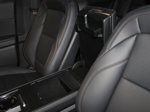 New 2026 Lincoln Nautilus Premier w/ Jet Appearance Package image 21