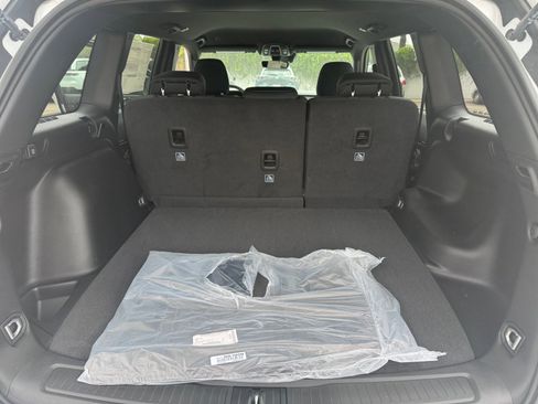 New 2026 Jeep Grand Cherokee Laredo w/ MOPAR Finishing Package RWD image 34