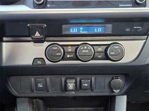 Used 2022 Toyota Tacoma SR5 image 15