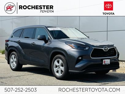 Certified 2022 Toyota Highlander LE