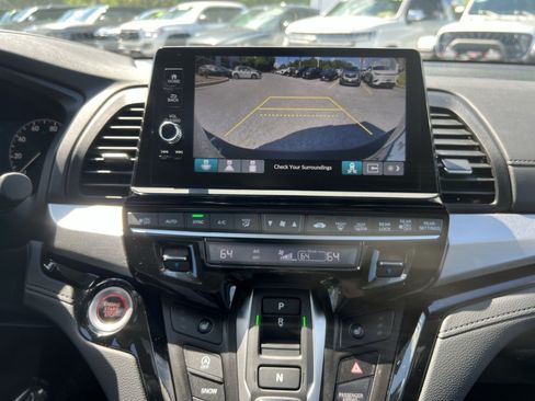 Used 2025 Honda Odyssey Touring image 19