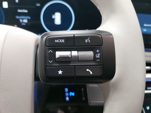 Used 2025 Hyundai Santa Fe Limited image 20