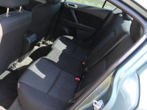 Used 2011 MAZDA MAZDA3 i Touring FWD image 25