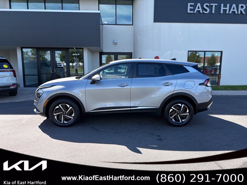 Certified 2023 Kia Sportage LX AWD/4WD image 2