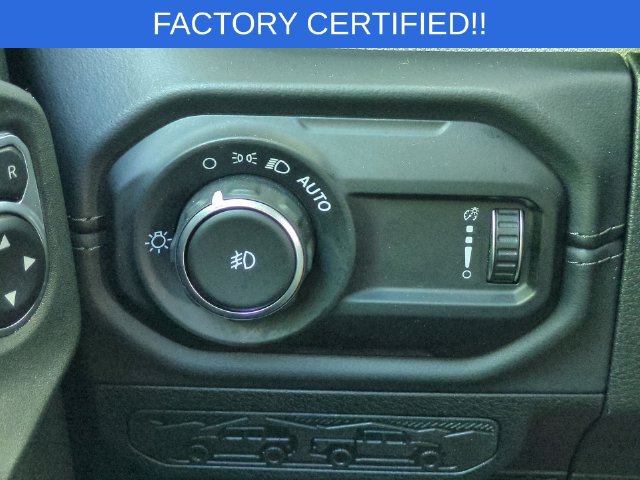Certified 2026 Jeep Wrangler Unlimited Sahara AWD/4WD image 17