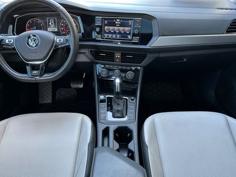 Used 2020 Volkswagen Jetta R-Line w/ R-Line Cold Weather Package FWD image 3