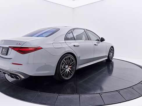 Used 2024 Mercedes-Benz S 63 AMG S w/ Rear Seat Package image 20