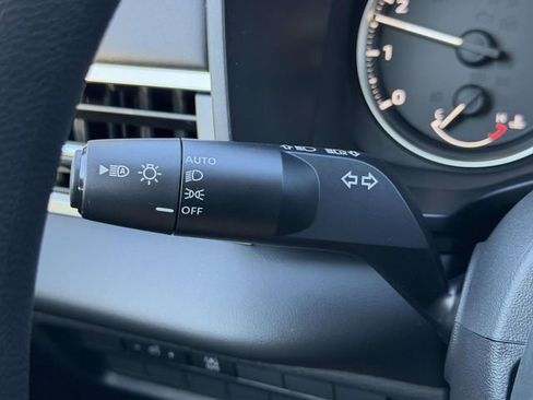 New 2026 Mitsubishi Outlander ES image 22