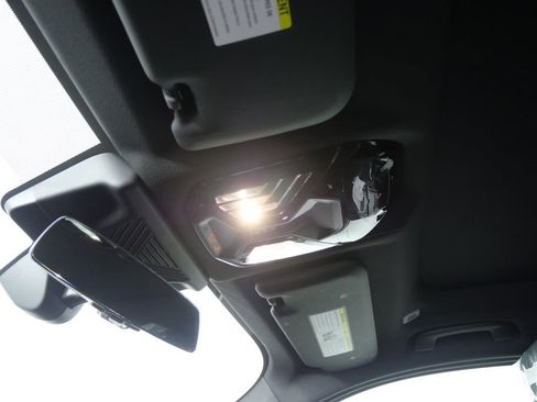 Certified 2025 BMW X3 xDrive30i w/ Convenience Package image 17