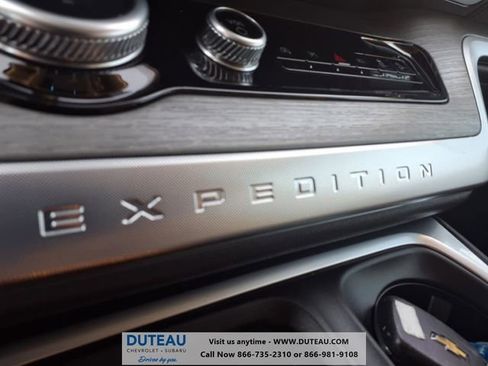 Used 2025 Ford Expedition Platinum w/ Driver's Package image 13