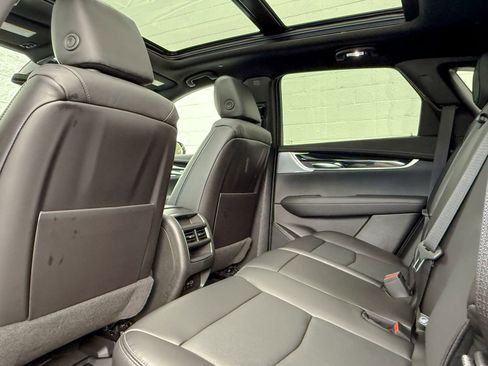 New 2025 Cadillac XT5 Premium Luxury w/ LPO, Floor Liner Package image 37