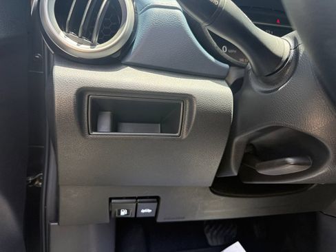 Used 2025 Nissan Versa SV w/ Trunk Package FWD image 24