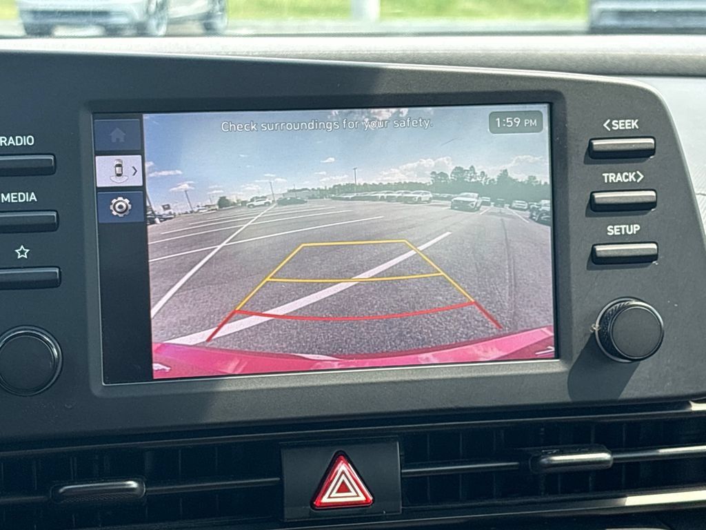 Used 2025 Hyundai Elantra Sport FWD image 19