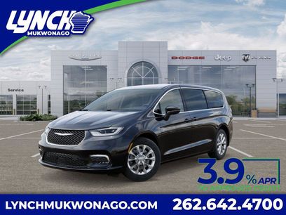 New 2026 Chrysler Pacifica Select