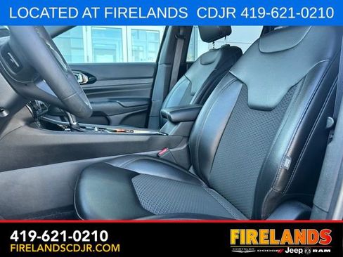 Used 2022 Jeep Compass Latitude AWD/4WD image 18