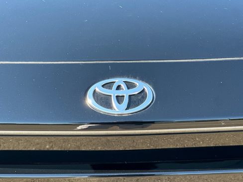Used 2026 Toyota bZ AWD/4WD image 46