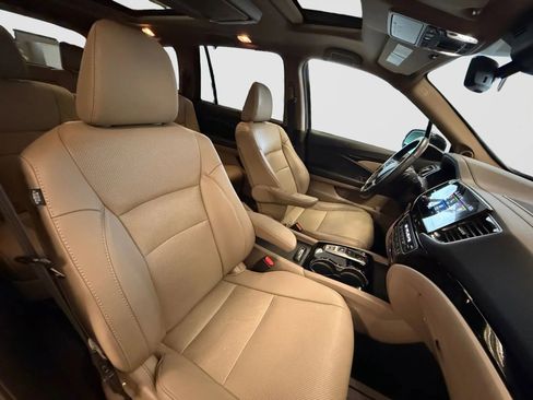 Used 2020 Honda Pilot Elite image 23