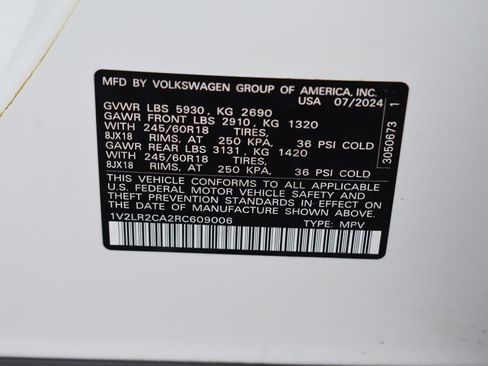 Used 2024 Volkswagen Atlas SE image 35