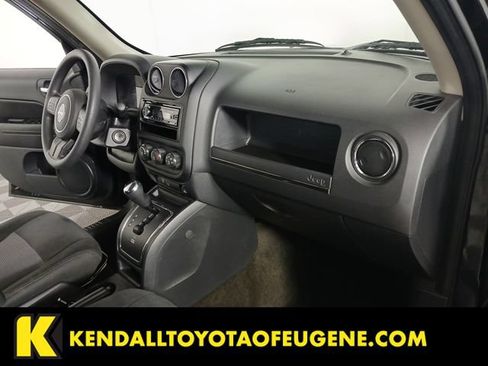 Used 2016 Jeep Patriot Sport w/ Power Value Group FWD image 16