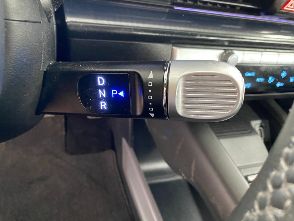 Used 2024 Hyundai Ioniq 6 Limited RWD image 35