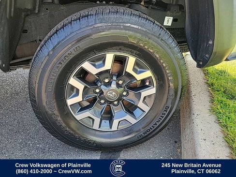 Used 2020 Toyota Tacoma TRD Off-Road AWD/4WD image 21