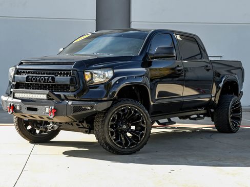 Used 2015 Toyota Tundra SR5 w/ SR5 Upgrade Package image 6