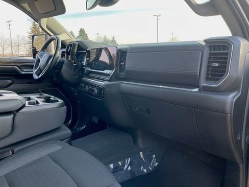 Used 2024 Chevrolet Silverado 2500 LT w/ Midnight Edition image 29