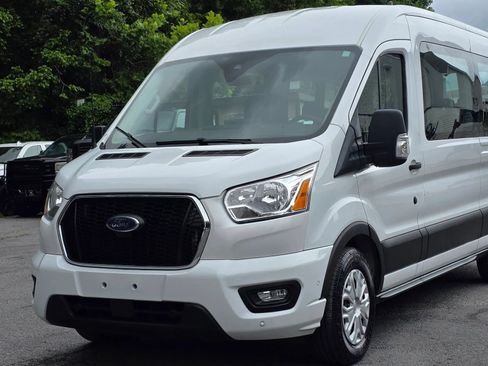 Used 2022 Ford Transit 350 XLT RWD image 2